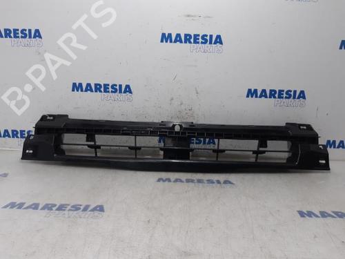 Used Front slam panel RENAULT TRAFIC II Van (FL) 2.5 dCi 145 (FL0J) (146 hp) 31475759