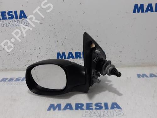 Used Left mirror PEUGEOT 206 Hatchback (2A/C) 1.1 i (60 hp) 31405149