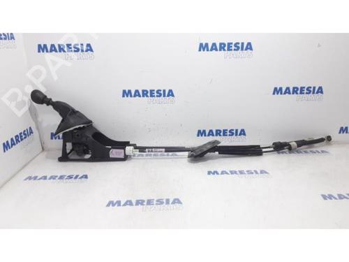 Used Gear lever RENAULT SCÉNIC III (JZ0/1_) 1.5 dCi (110 hp) 31424943