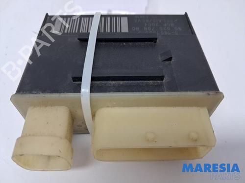 Used Electronic sensor PEUGEOT 308 SW II (LC_, LJ_, LR_, LX_, L4_) 1.6 BlueHDi 120 (120 hp) 31506571