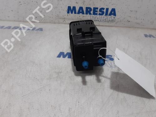 Used Particulate filter PEUGEOT 208 I (CA_, CC_) 1.2 VTI 82 (82 hp) 31477344