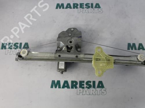 front-right-window-mechanism-renault-clio-iv-bh_-2012-2013-2014-2015-2016-2017-2018-2019-2020-2021-31507571 main image