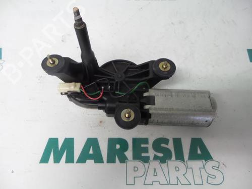 Used Rear wiper motor FIAT PUNTO (188_) 1.2 16V 80 (188.233, .235, .253, .255, .333, .353, .639,... (80 hp) 31513402