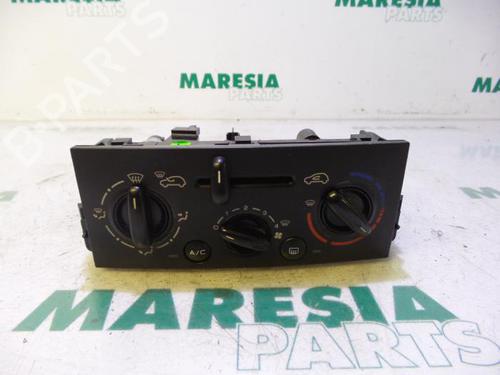 Used Climate control PEUGEOT 207 (WA_, WC_) 1.4 16V (88 hp) 31481321