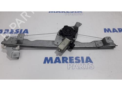 Rudehejsemekanisme ventre foran DACIA DUSTER (HS_) 1.6 16V (105 hp) 31530248