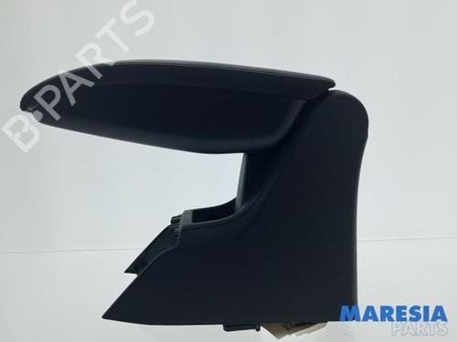 Apoyobrazos central PEUGEOT 208 I (CA_, CC_) 1.6 HDi (92 hp) 32197340