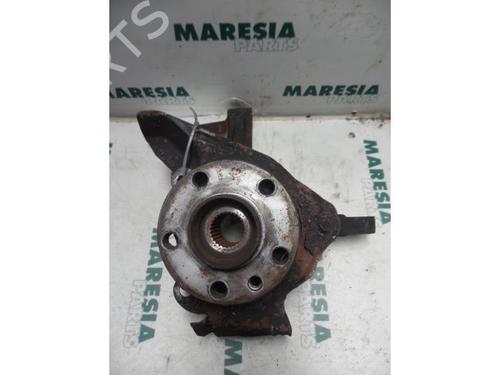 Used Left front steering knuckle PEUGEOT 806 (221) 2.0 (121 hp) 31453580