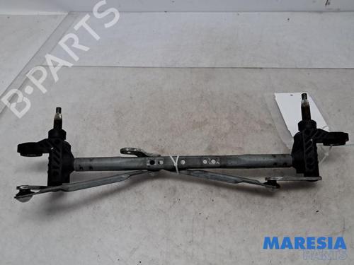 front-wipers-mechanism-fiat-500-312_-2007-31518243 main image