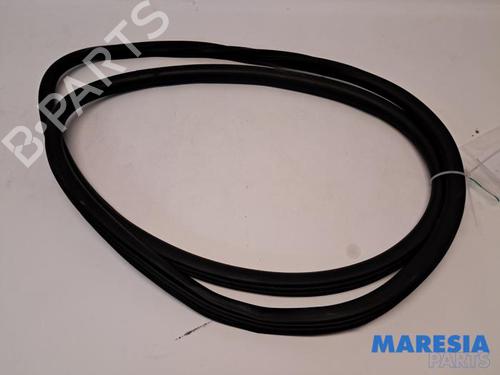 Used Rubber door seal Rubber door seal PEUGEOT 308 SW II (LC_, LJ_, LR_, LX_, L4_) 1.6 BlueHDi 120 (120 hp) 31507758 31507758