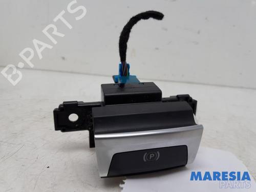 Used Switch Switch PEUGEOT 308 SW II (LC_, LJ_, LR_, LX_, L4_) 1.2 THP 110 (110 hp) 31415032 31415032