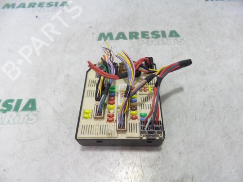Used Fuse box RENAULT MEGANE III Grandtour (KZ0/1) 1.5 dCi (KZ0C, KZ1A) (90 hp) 31398078