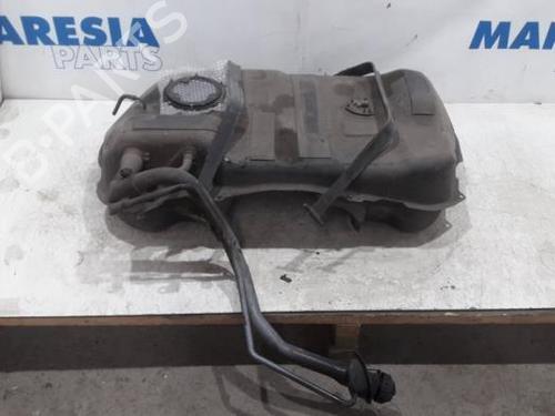 Benzintank Benzintank PEUGEOT 4007 (VU_, VV_) 2.4 16V (170 hp) 31417465 31417465