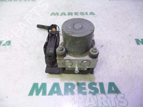Used ABS pump FIAT PUNTO EVO (199_) 1.3 D Multijet (84 hp) 31389508