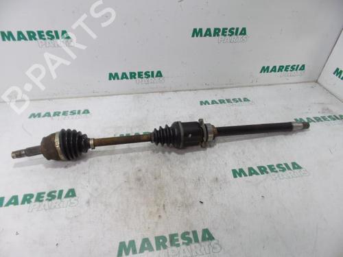 Used Right front driveshaft FIAT PUNTO EVO (199_) 1.3 D Multijet (199AXD1B, 199AXD1A, 199BXD1B, 199BXD1A,... (90 hp) 31461708