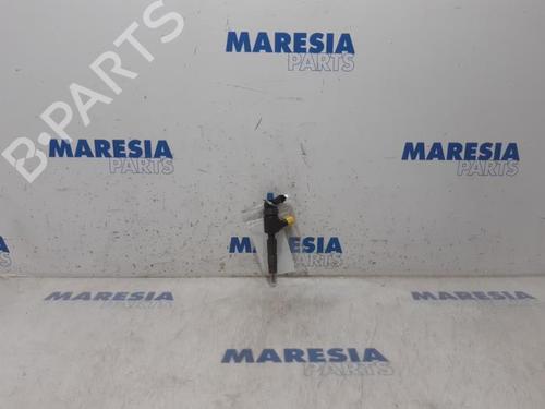 Inyector PEUGEOT 308 SW II (LC_, LJ_, LR_, LX_, L4_) 1.6 BlueHDi 120 (120 hp) 31487133