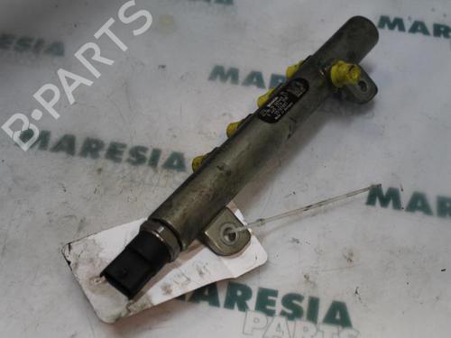 Used Injection rail ALFA ROMEO 147 (937_) 1.9 JTD 16V (937.AXG1B, 937.BXG1B) (140 hp) 31512560