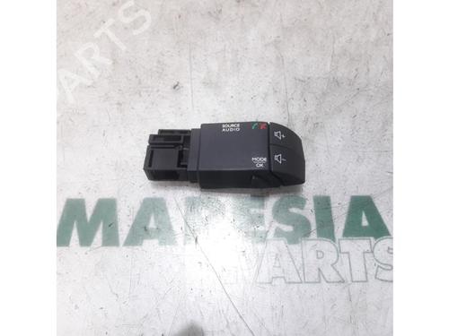 Used Switch RENAULT CLIO IV Grandtour (KH_) 0.9 TCe 90 (90 hp) 31500515
