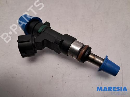 Used Injector RENAULT CLIO IV (BH_) 0.9 TCe 90 (BHNF, BHMA, BHMH, BHJK, BHJR) (90 hp) 31501446