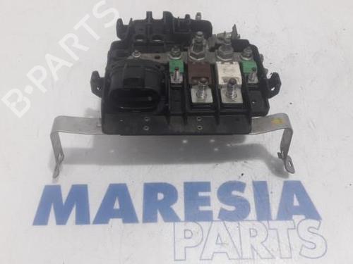 Used Fuse box RENAULT KANGOO Express (FW0/1_) 1.5 dCi 70 (FW0A, KW0V) (68 hp) 31426395