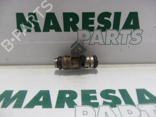 injector-renault-espace-iii-je0_-1996-1997-1998-1999-2000-2001-2002-31425306 main image