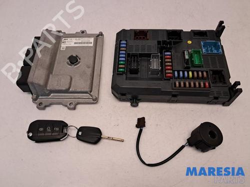 Used Engine control unit (ECU) PEUGEOT 208 I (CA_, CC_) 1.2 VTI 82 (82 hp) 31409230