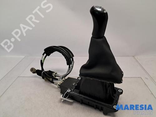 Used Gear lever RENAULT CLIO IV Grandtour (KH_) 0.9 TCe 90 (90 hp) 31440067