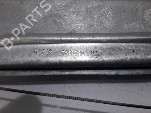 Front right window mechanism PEUGEOT 308 SW I (4E_, 4H_) 1.6 16V | BP31439857C23