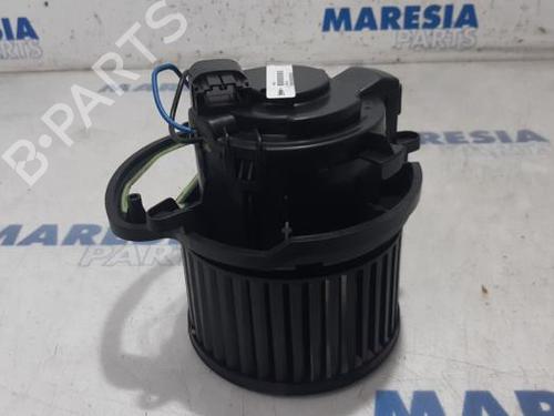 Used Heater blower motor RENAULT MEGANE IV Hatchback (B9A/M/N_) 1.2 TCe 100 (B9MS) (100 hp) 31477681