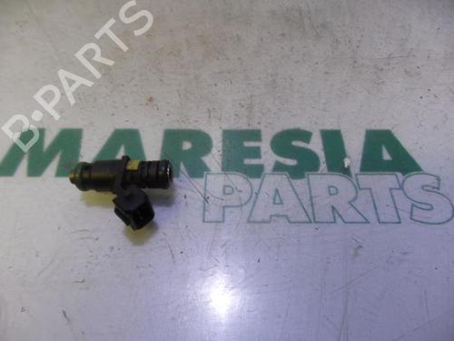 injector-renault-clio-iii-br01-cr01-2005-2006-2007-2008-2009-2010-2011-2012-2013-2014-31488727 main image