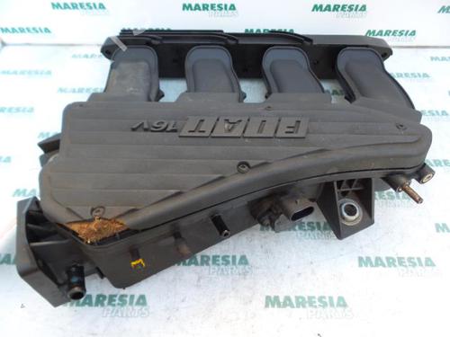 Used Injection rail FIAT STILO (192_) 1.6 16V (192_XB1A) (103 hp) 31497003