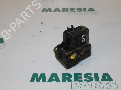 electronic-module-renault-scenic-i-mpv-ja01_-fa0_-1999-2000-2001-2002-2003-2004-2005-2006-2007-2008-2009-2010-31477665 main image