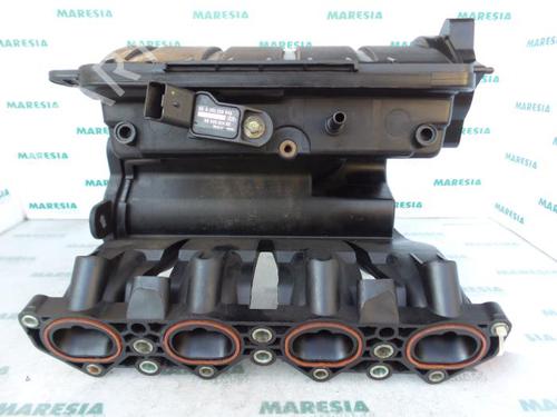 Injection rail PEUGEOT 206 Hatchback (2A/C) 1.6 16V | BP31514594M98