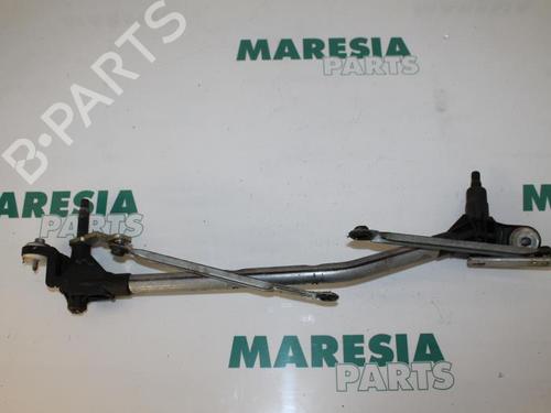 front-wipers-mechanism-renault-megane-iii-grandtour-kz01-2008-2009-2010-2011-2012-2013-2014-2015-2016-31490129 main image