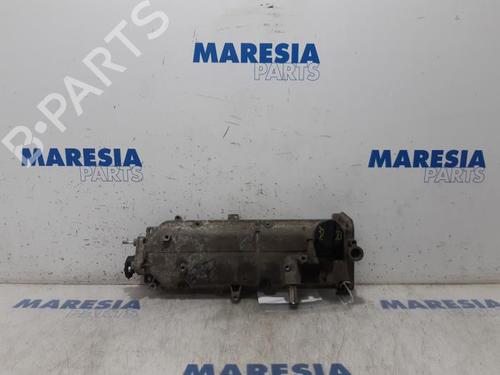 Used Valve cover FIAT 500 (312_) 1.2 (312AXA1A) (69 hp) 31455136