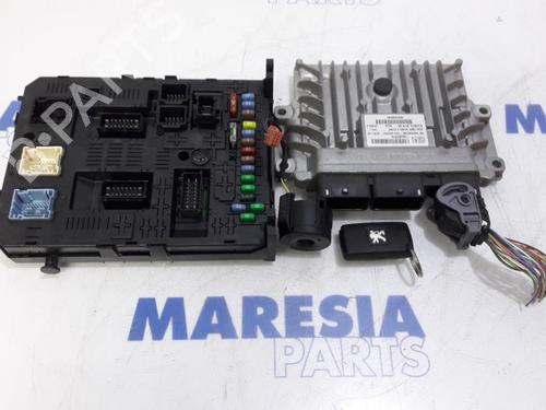 Used Engine control unit (ECU) PEUGEOT 308 CC (4B_) 2.0 HDi (140 hp) 31403107