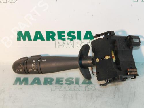 Used Steering column stalk RENAULT LAGUNA II Grandtour (KG0/1_) 2.2 dCi (KG0F) (150 hp) 31511438