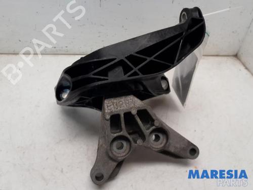 Used Gearbox mount PEUGEOT 3008 II SUV (MC_, MR_, MJ_, M4_) 1.2 THP/ PureTech 130 (MRHNSM, MRHNSU, MRHNSJ, MRHNYW,... (131 hp) 31462405
