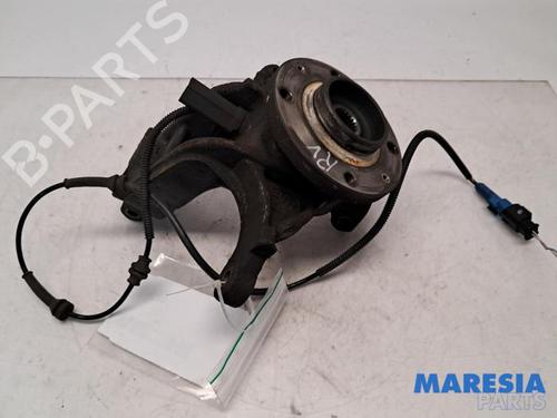 Used Right front steering knuckle CITROËN C4 CACTUS 1.6 BlueHDi 100 (99 hp) 31508114