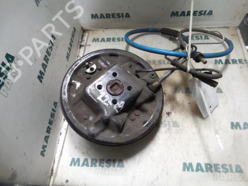 left-rear-steering-knuckle-renault-clio-iii-br01-cr01-2005-2006-2007-2008-2009-2010-2011-2012-2013-2014-31384333 main image