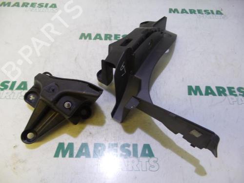 Used Rear bumper reinforcement Rear bumper reinforcement PEUGEOT 3008 I MPV (0U_) 1.6 HDi (112 hp) 31492635 31492635