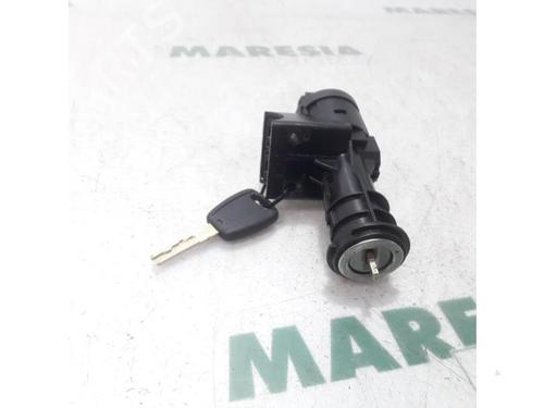 Used Ignition barrel FIAT 500 C (312_) 1.2 (312CXA1A, 312AXA1A) (69 hp) 31487934