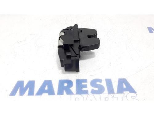 electronic-module-peugeot-508-i-8d_-2010-2011-2012-2013-2014-2015-2016-2017-2018-31413878 main image