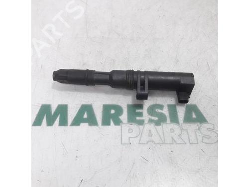 Used Ignition coil RENAULT GRAND SCÉNIC II (JM0/1_) 2.0 (135 hp) 31497521