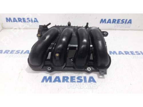 Used Injection rail RENAULT KOLEOS I (HY_) 2.5 (HY0C, HY0N) (171 hp) 31398793