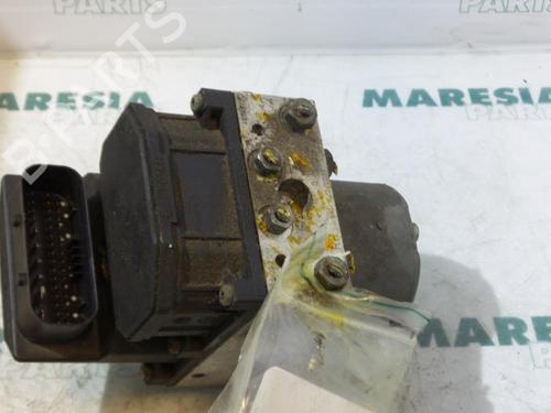 Used ABS pump ALFA ROMEO 147 (937_) 1.6 16V T.SPARK ECO (937.AXA1A, 937.BXA1A) (105 hp) 31489143