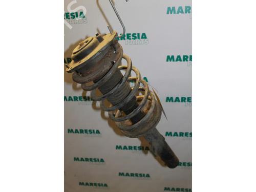 Used Left front shock absorber PEUGEOT 306 Hatchback (7A, 7C, N3, N5) 1.8 (101 hp) 31456594