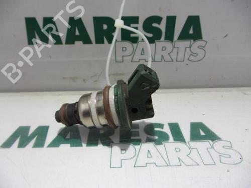injector-renault-megane-scenic-ja01_-1996-1997-1998-1999-2000-2001-31437179 main image