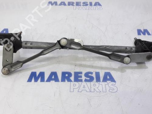 Used Front wipers mechanism FIAT 500 (312_) 0.9 (312AXG1A, 312.AXG11) (86 hp) 31447355