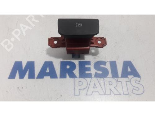 switch-peugeot-508-sw-i-8e_-2010-2011-2012-2013-2014-2015-2016-2017-2018-31515483 main image