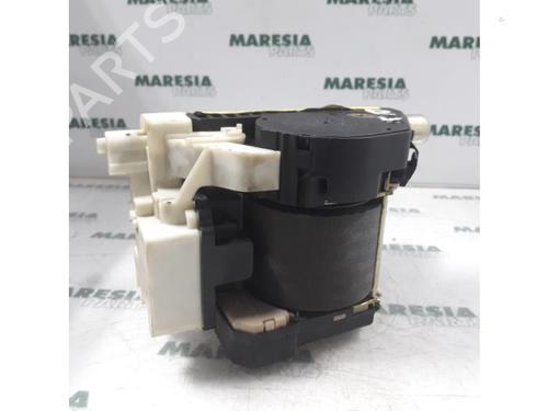 Used Front right seatbelt FIAT PUNTO (188_) 1.9 DS 60 (188.031, .051, .231, .251) (60 hp) 31525460